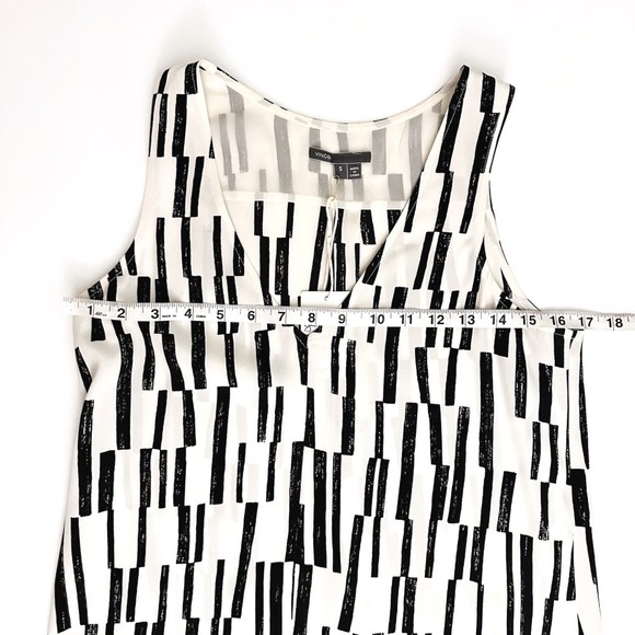 Vince Silk Patterned Tunic Tank Geometric Black/White - size S - Picture 4 of 7
